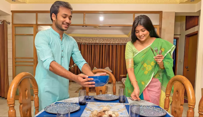 ঘরেই ঈদের উদ্​যাপন